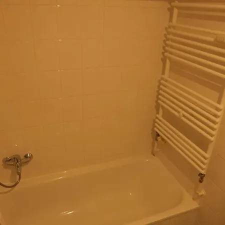 Zentral Im Eg Mit Parkplatz, Badewanne Max. 4 Personen *